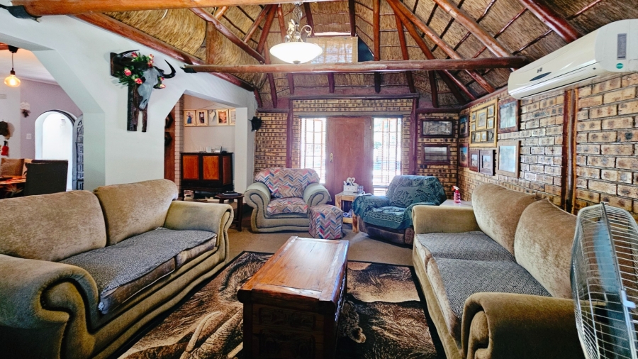 3 Bedroom Property for Sale in Noordhoek Free State